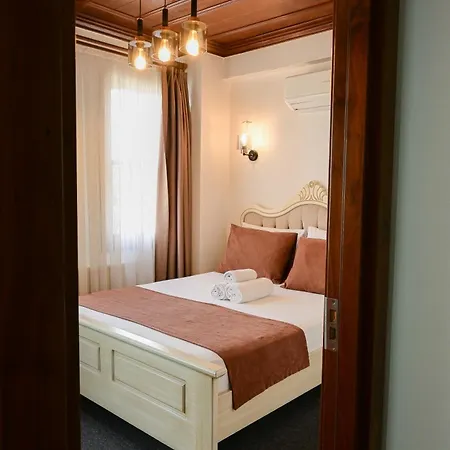 מלון Galata Dream 3*